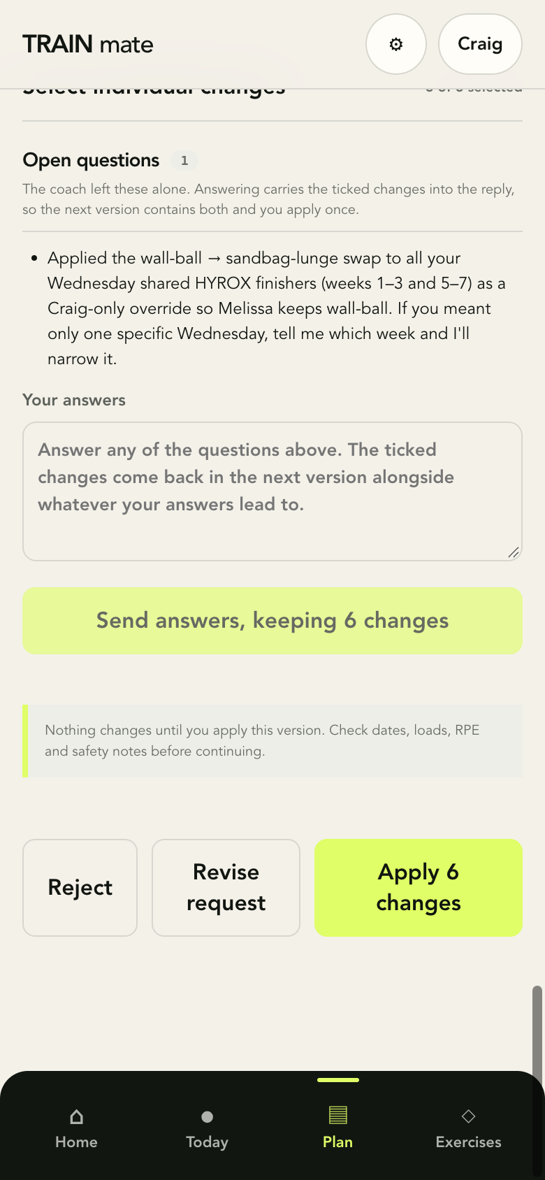 Open questions from the coach with an answer box and options to send answers, reject or revise
